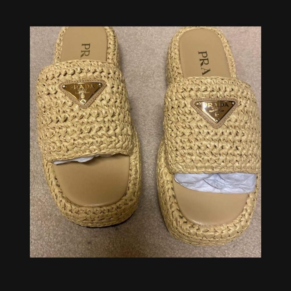 Raffia Platform Slides